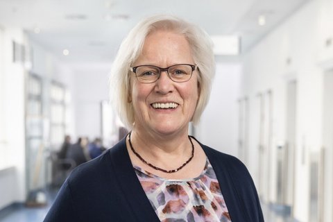 Das Bild zeigt Sabine Lauel
